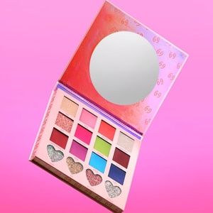 BEAUTY CREATIONS - ANNETTE 69 EYESHADOW PALETTE - 16 COLORS